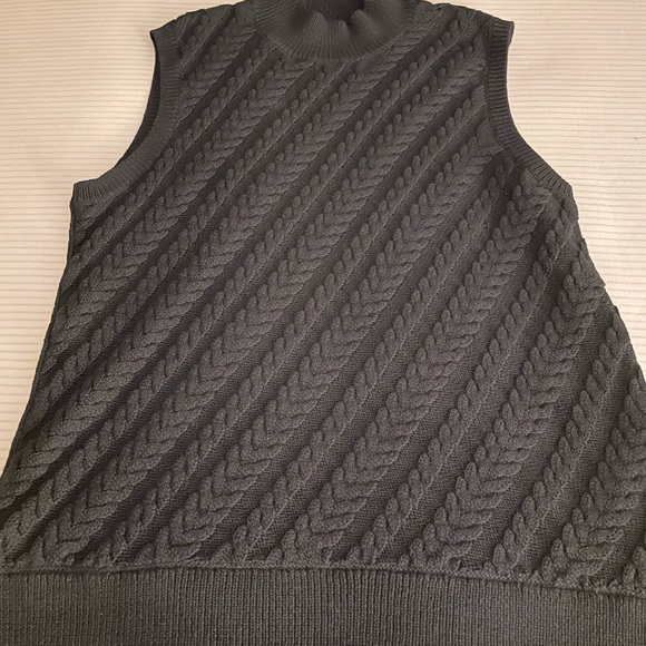 Sweater-sleeveless -Talbots - Picture 2 of 5